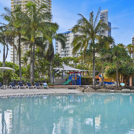 Holiday Holiday Crown Towers Gold Coast Exterior photo