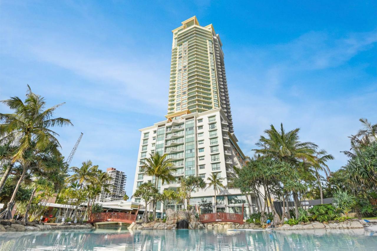 Holiday Holiday Crown Towers Gold Coast Exterior photo